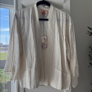 NWT Johnny Was Cream Kimono (Flaw: See Photo #2)